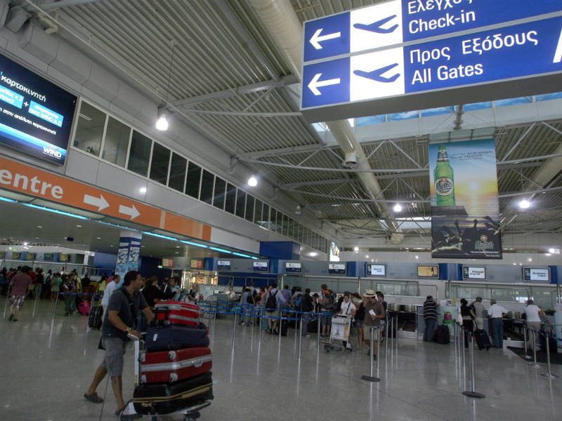 Κορονοϊός: Παράταση των ταξιδιωτικών περιορισμών έως τις 15 Μαΐου ζητάει η Κομισιόν